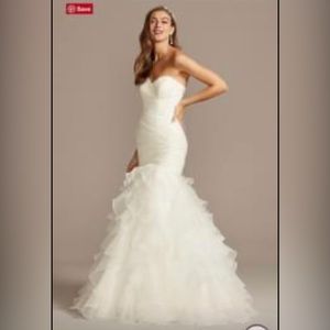 Beautiful mermaid style white wedding gown